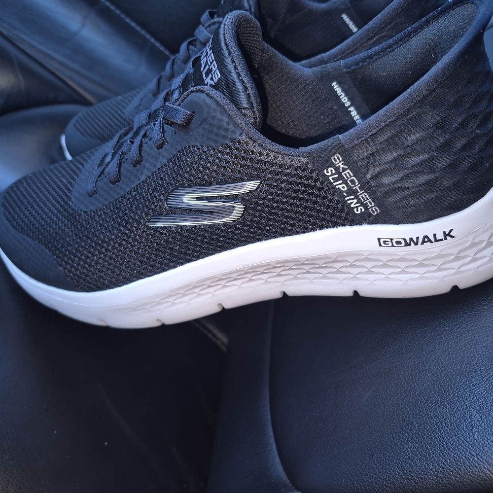 Skechers Slip Ins - Picture 5 of 7
